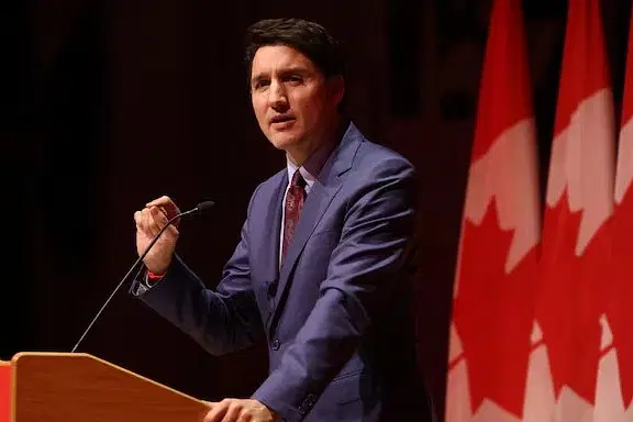 পদত্যাগের ঘোষণা দিলেন কানাডার প্রধানমন্ত্রী জাস্টিন ট্রুডো