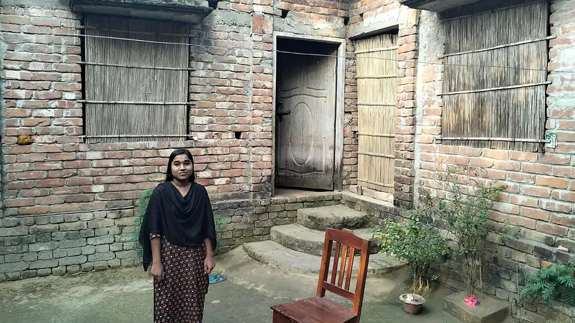 মেডিকেলে সুযোগ পেয়েছে হতদরিদ্র পরিবারের মেয়ে প্রান্তি, পড়ার খরচ নিয়ে দুশ্চিন্তা